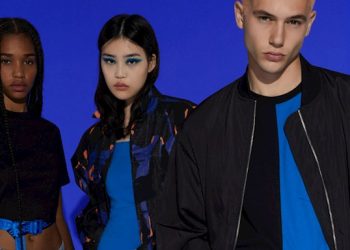 KARL LAGERFELD, Z NESLİNE ODAKLANAN YENİ BİR MARKA KURDU